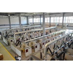 長春第 一汽車高等專科學校